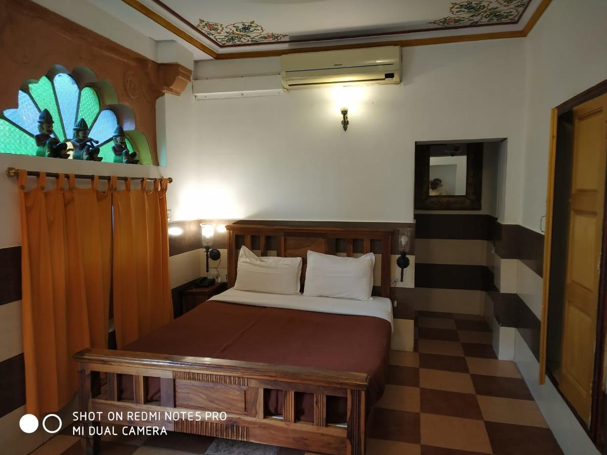 Krishna Prakash Heritage Haveli Джодпур Екстериор снимка