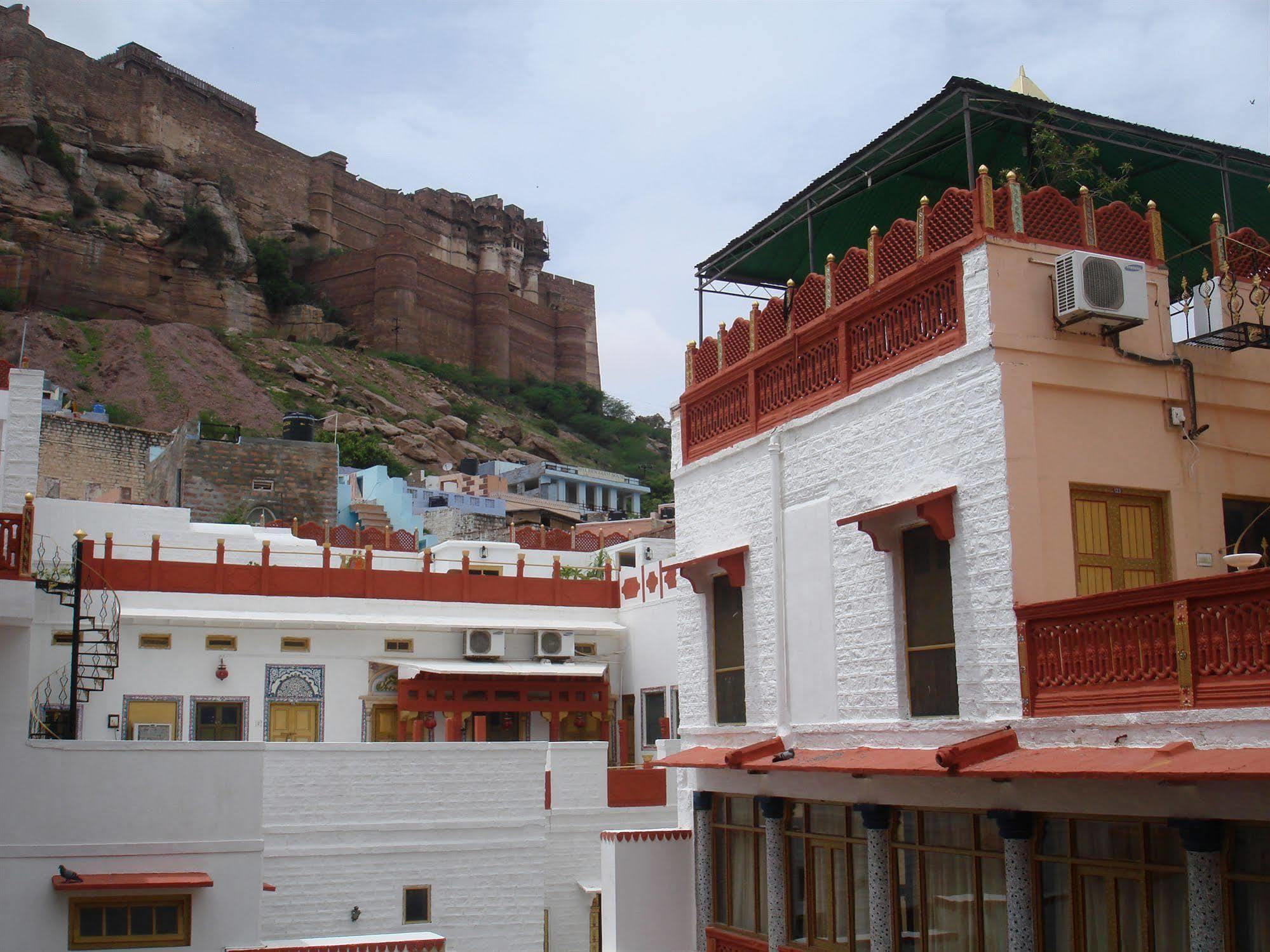 Krishna Prakash Heritage Haveli Джодпур Екстериор снимка